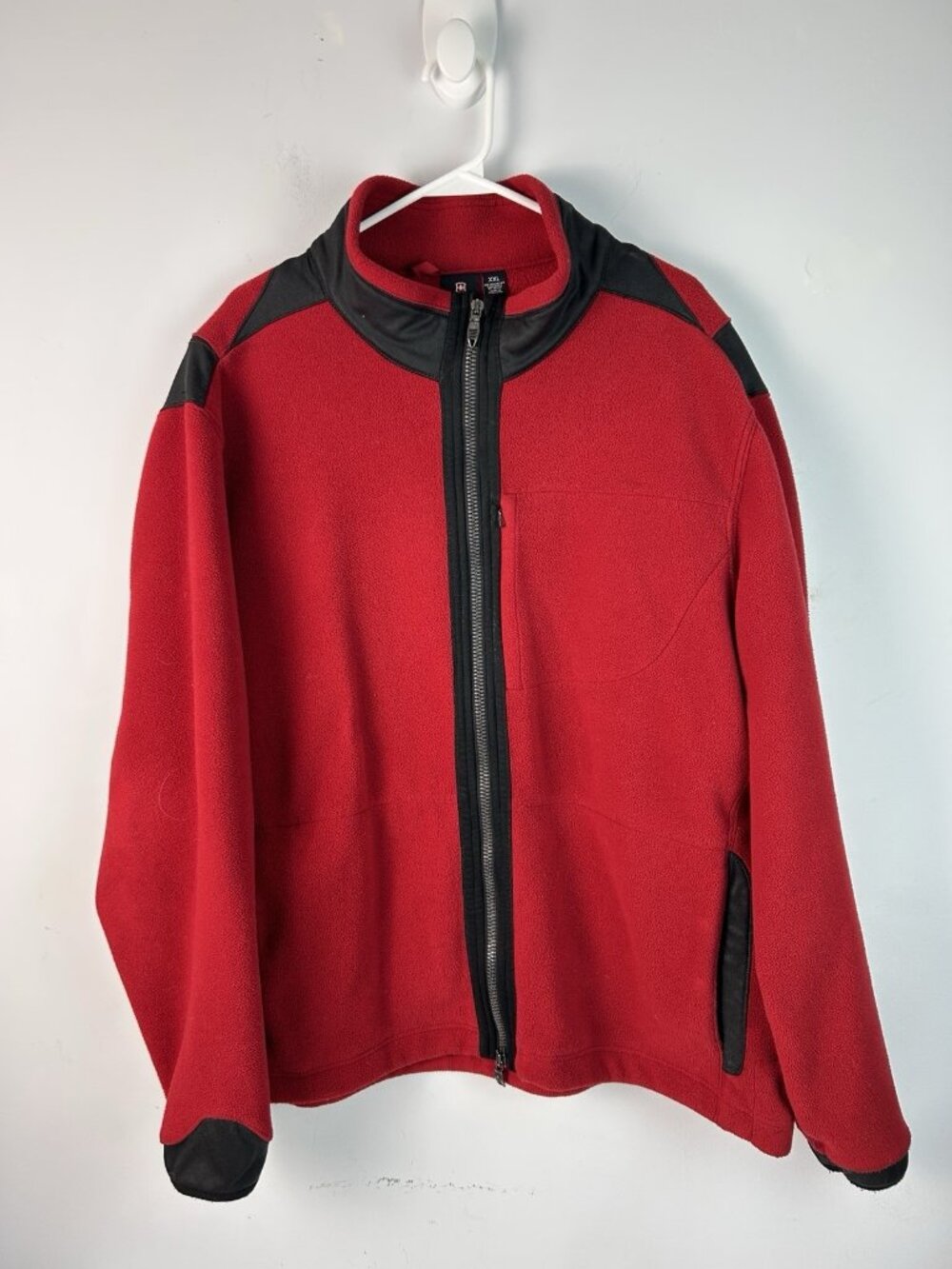 VICTORINOX Red Fleece Jacket 2x Size Polartec Swiss Army Black Accents Full Zip